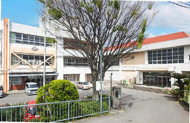 岩出市立 岩出小学校 徒歩20分
