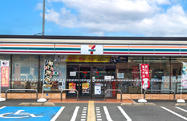 7イレブン岩出市役所前 徒歩5分
