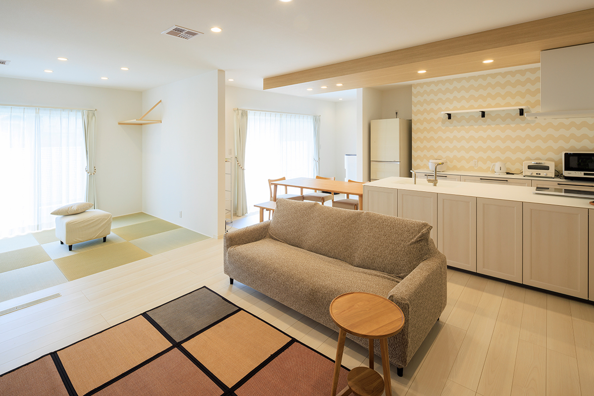 広々LDKと回遊動線でつながる、心地よい平屋の住まい